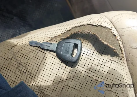 2005 Acura Tl из США, поврежденный, VIN 19UUA66275A036829